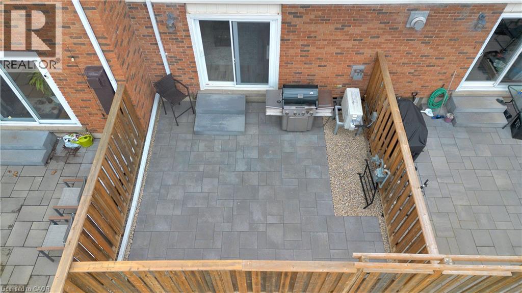 32 MONTCLAIR Crescent - 39