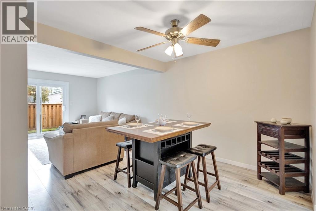 32 MONTCLAIR Crescent - 4