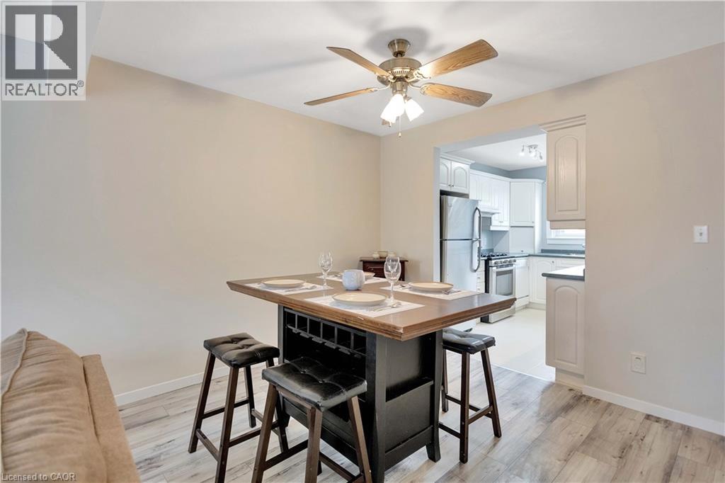32 MONTCLAIR Crescent - 5