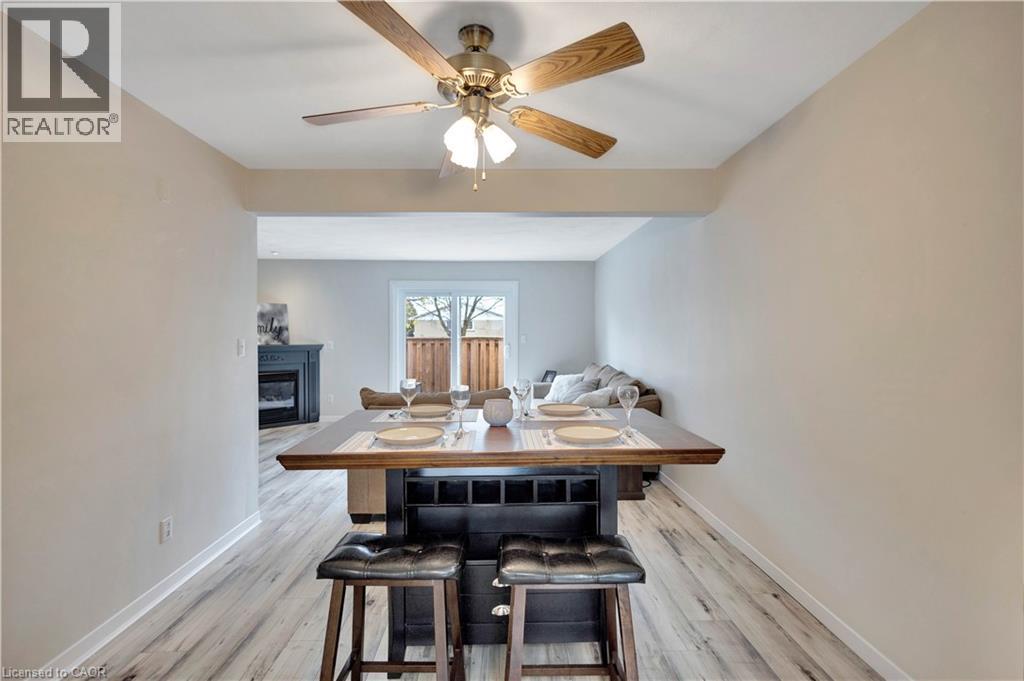 32 MONTCLAIR Crescent - 7