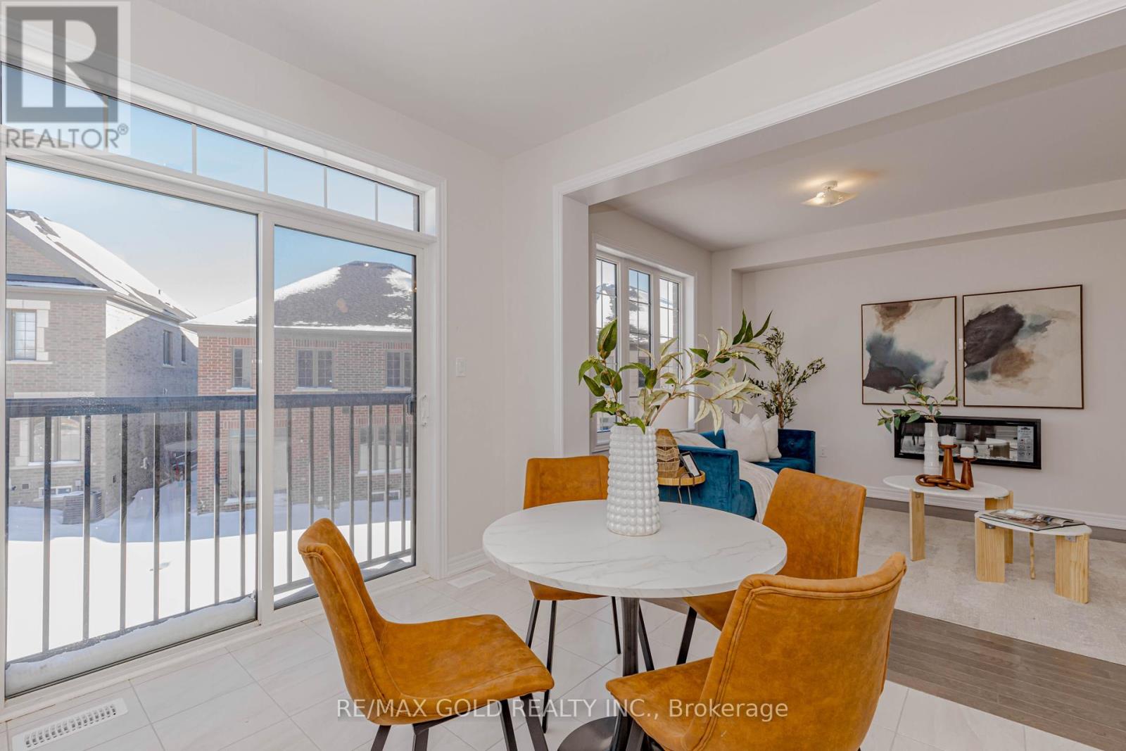 25 SAPWOOD CRESCENT - 24
