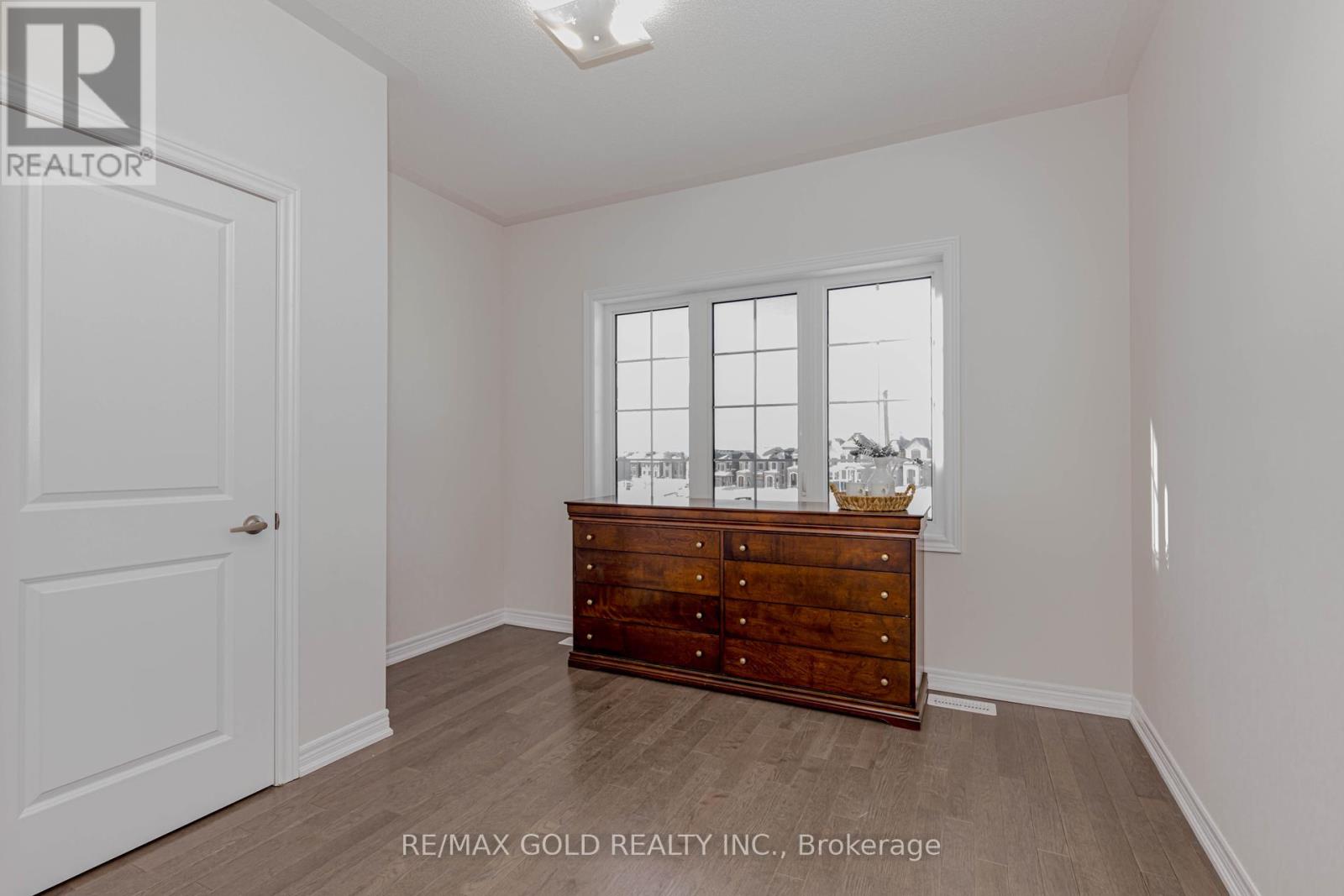 25 SAPWOOD CRESCENT - 37