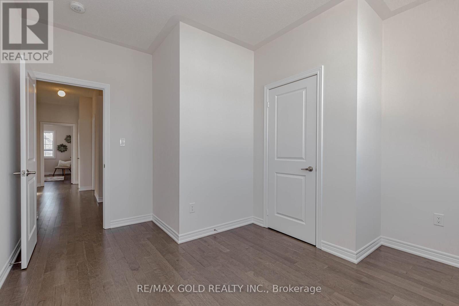 25 SAPWOOD CRESCENT - 38