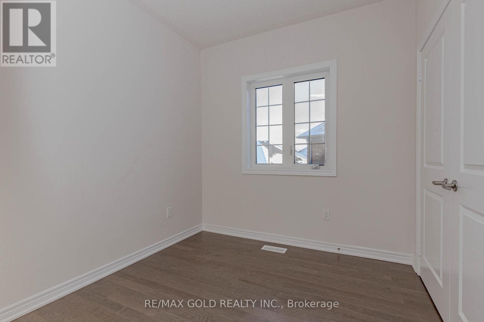 25 SAPWOOD CRESCENT - 41