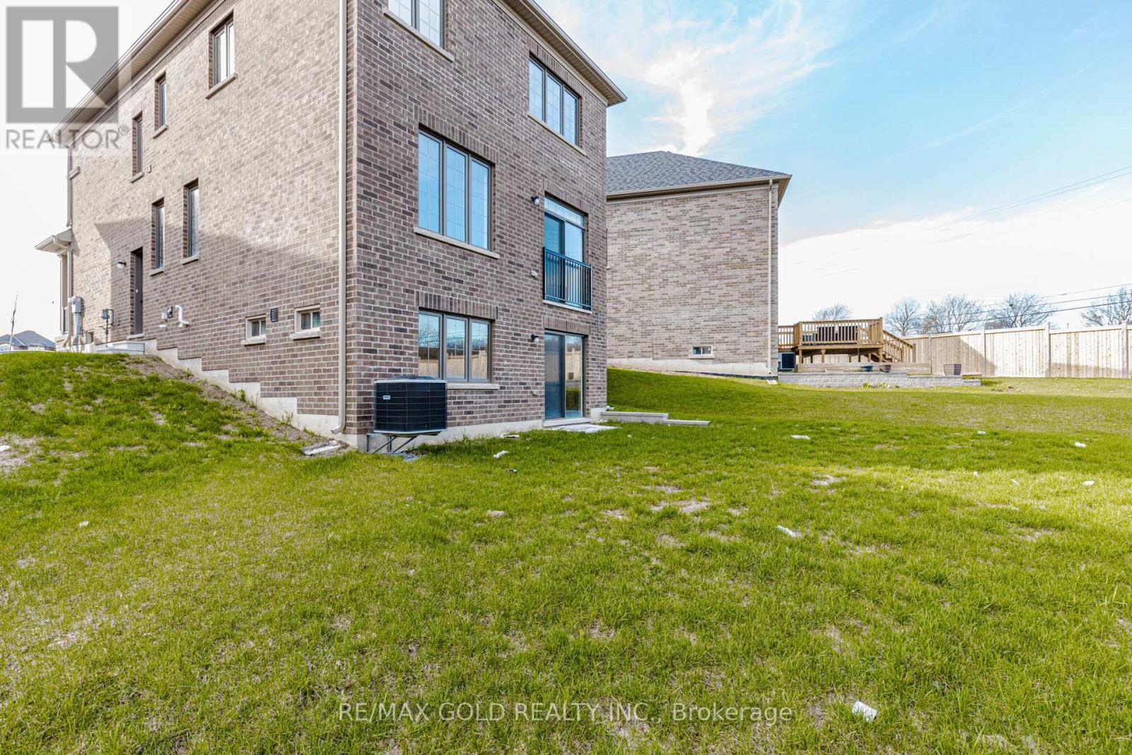 25 SAPWOOD CRESCENT - 49