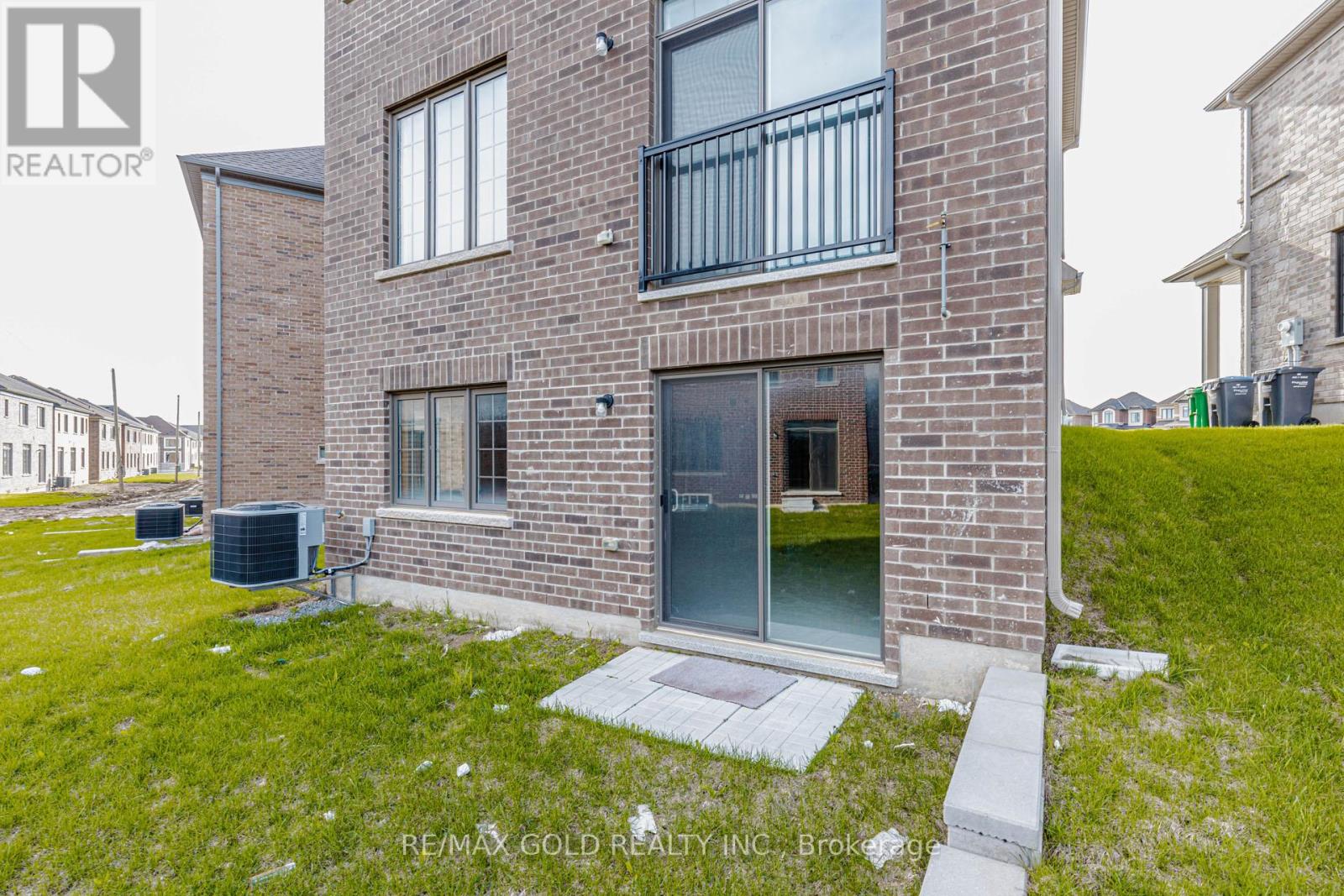 25 SAPWOOD CRESCENT - 50