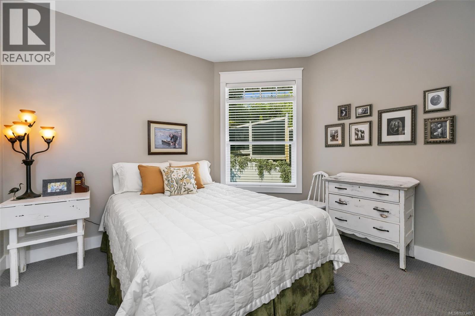 3315 Dogwood Rd - 17