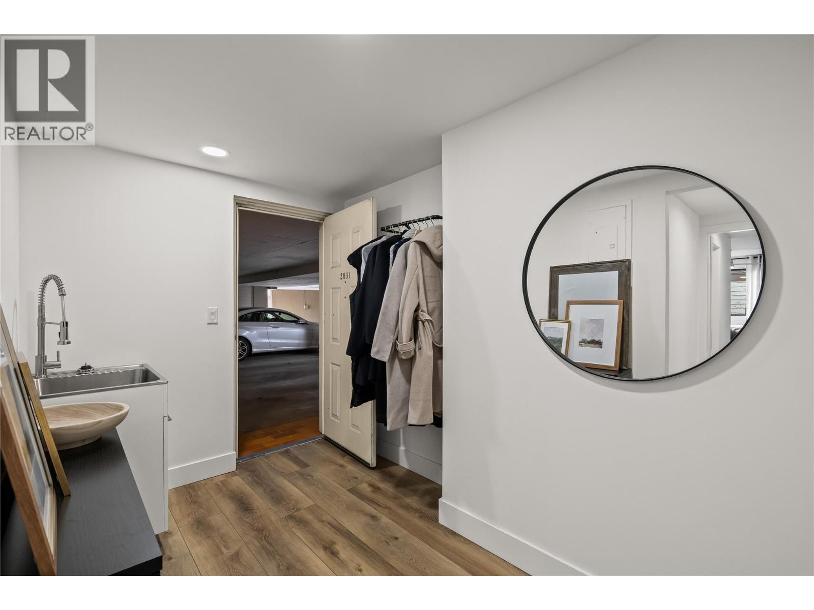  2831 Abbott Street, Kelowna