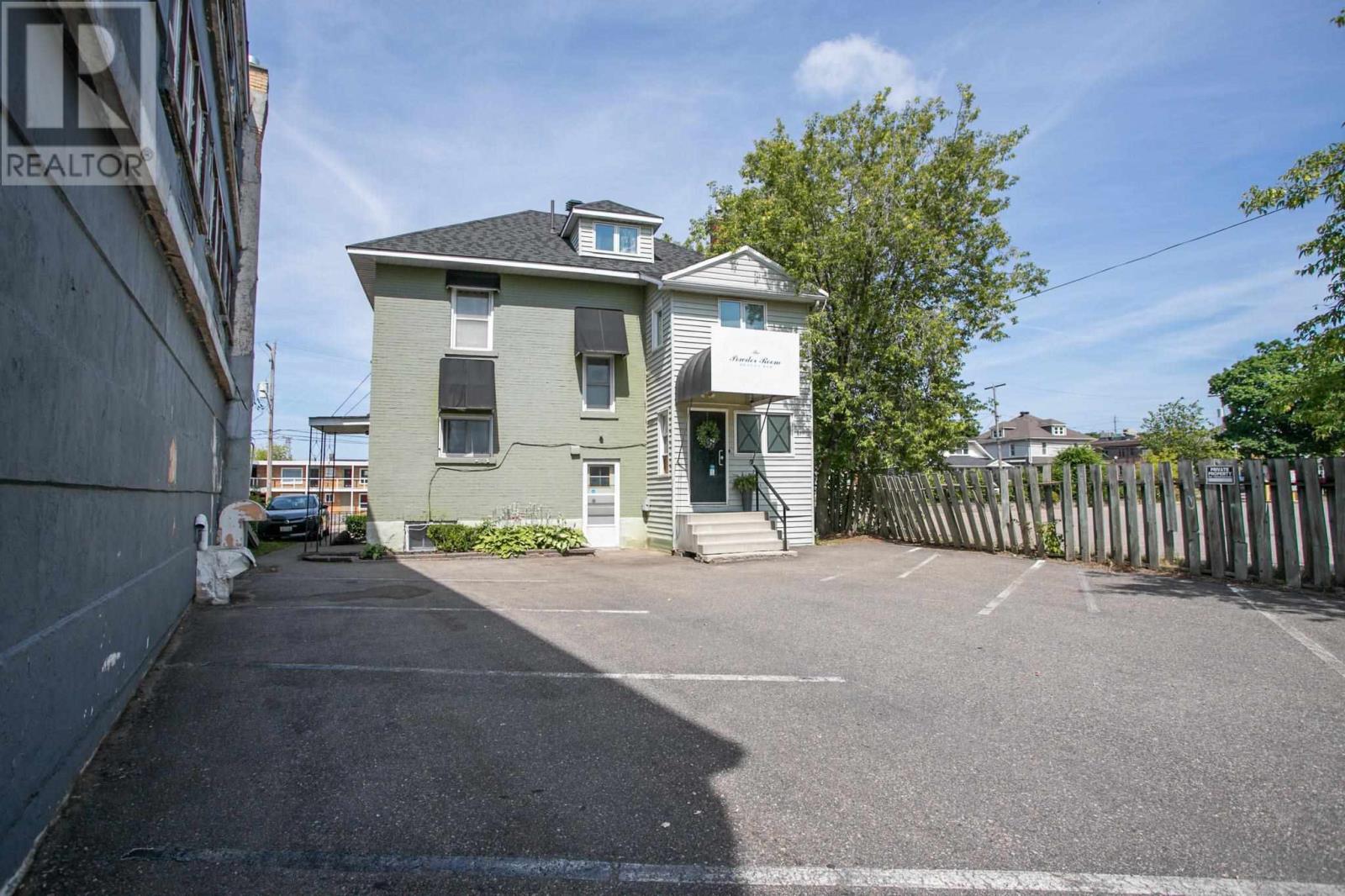 140 East ST, Sault Ste. Marie, Ontario, P6C3C6 — Photo 3