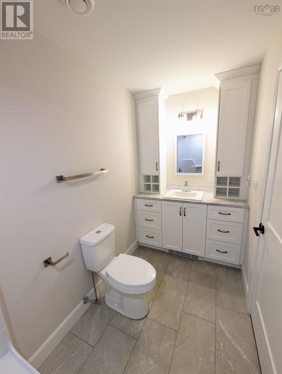 128 & 130 Renfrew Road - 18