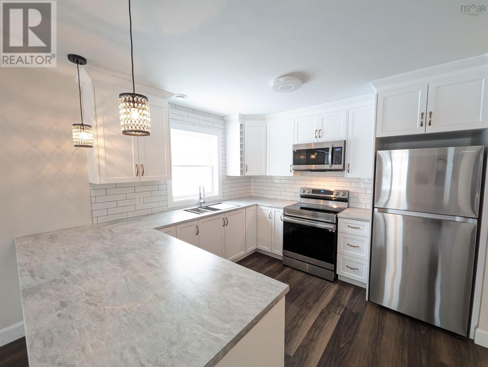 128 & 130 Renfrew Road - 7