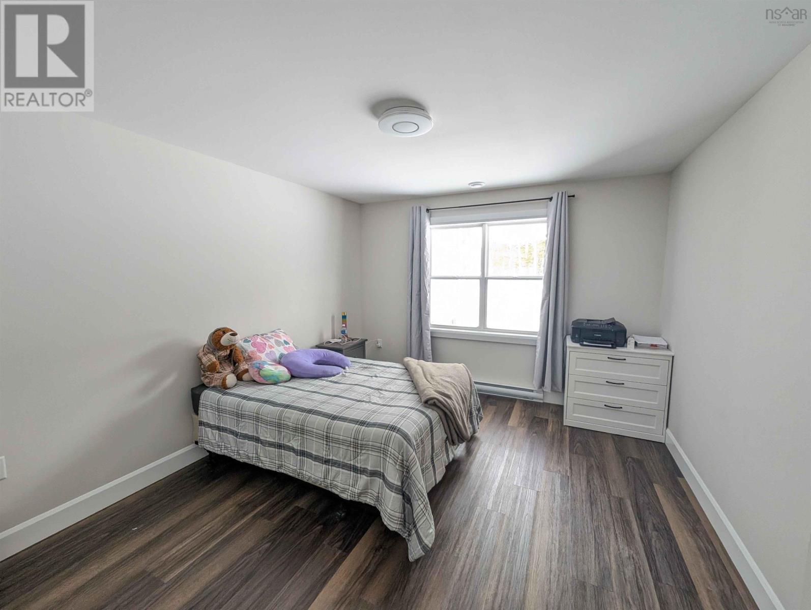 128 & 130 Renfrew Road - 29