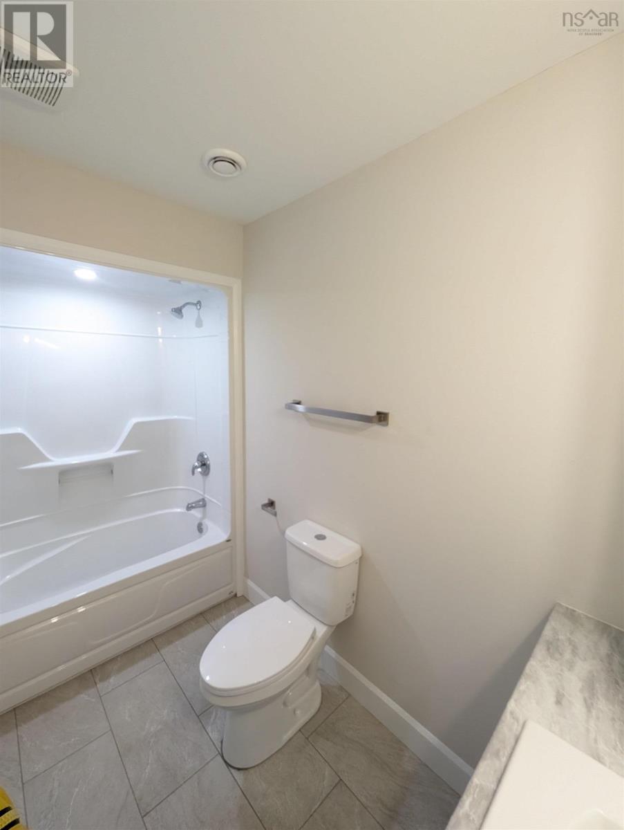 128 & 130 Renfrew Road - 17