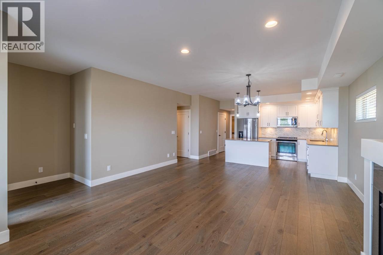 #31 2171 VAN HORNE Drive - 9