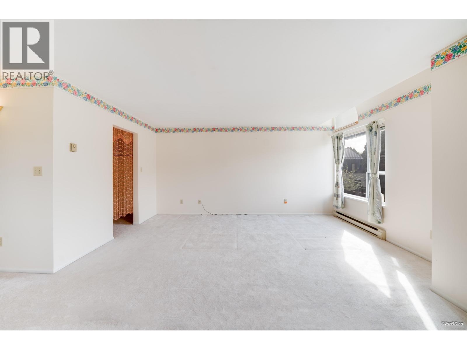 #10-10900 NO. 2 Road, Richmond