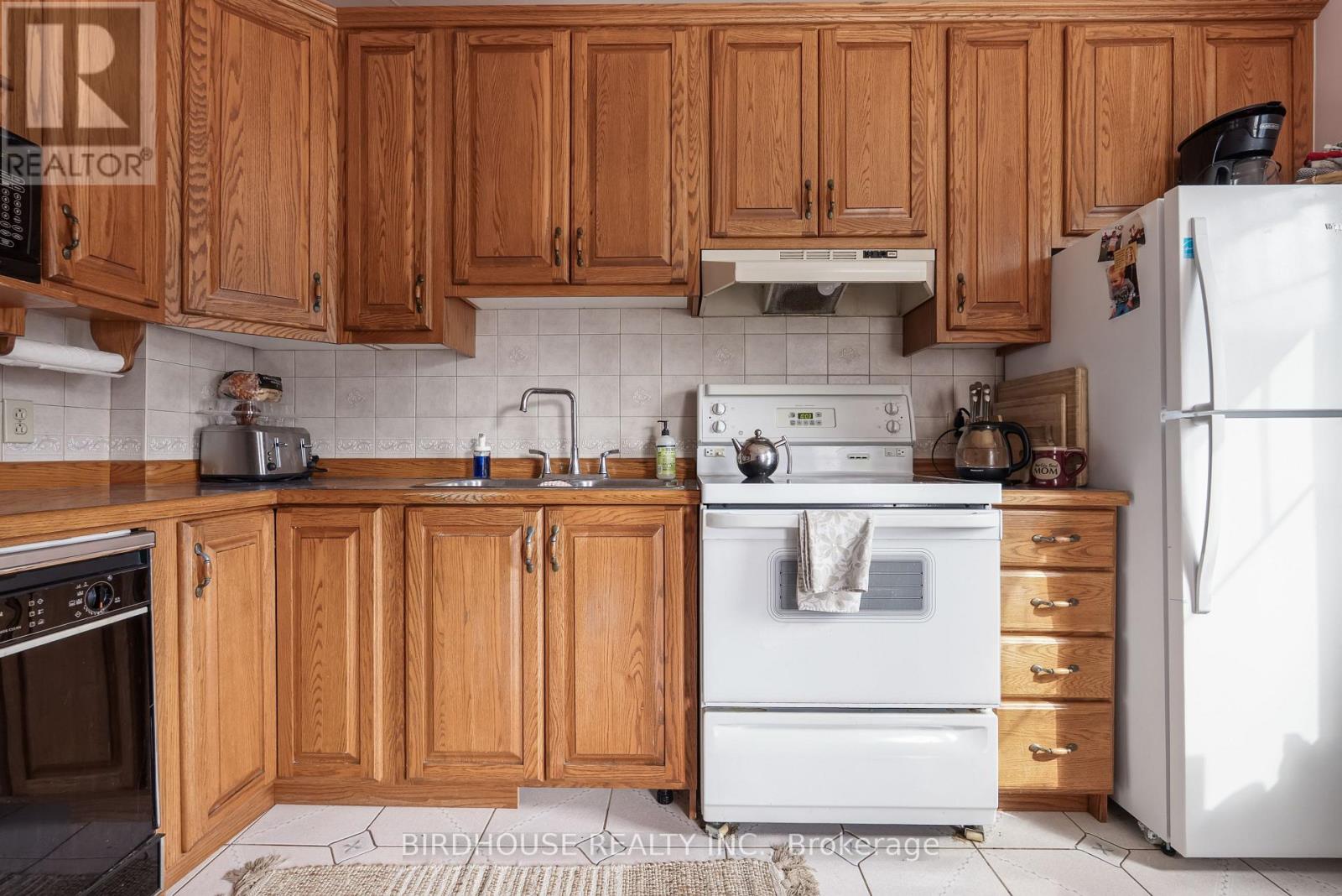 490 GEORGE STREET S - 11