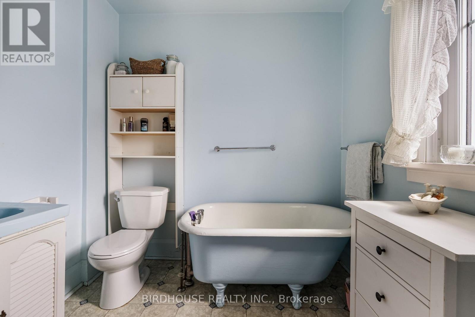 490 GEORGE STREET S — photo 17