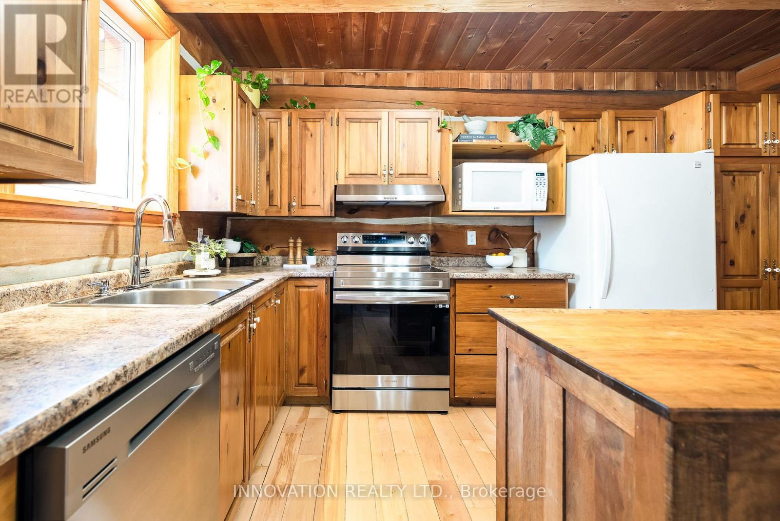 3019 BARLOW CRESCENT - 18