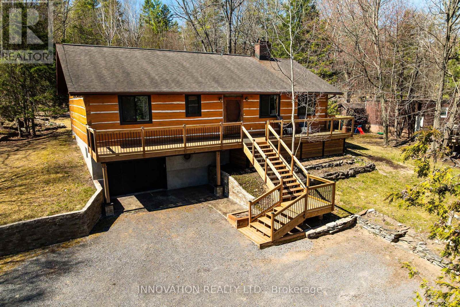 3019 BARLOW CRESCENT - 4