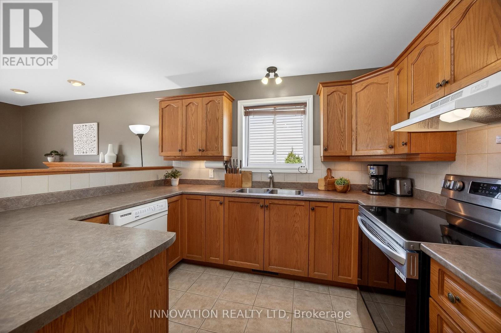 95 COMBA DRIVE - 11