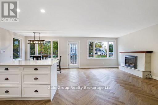 10 CLUBHOUSE ROAD - 10
