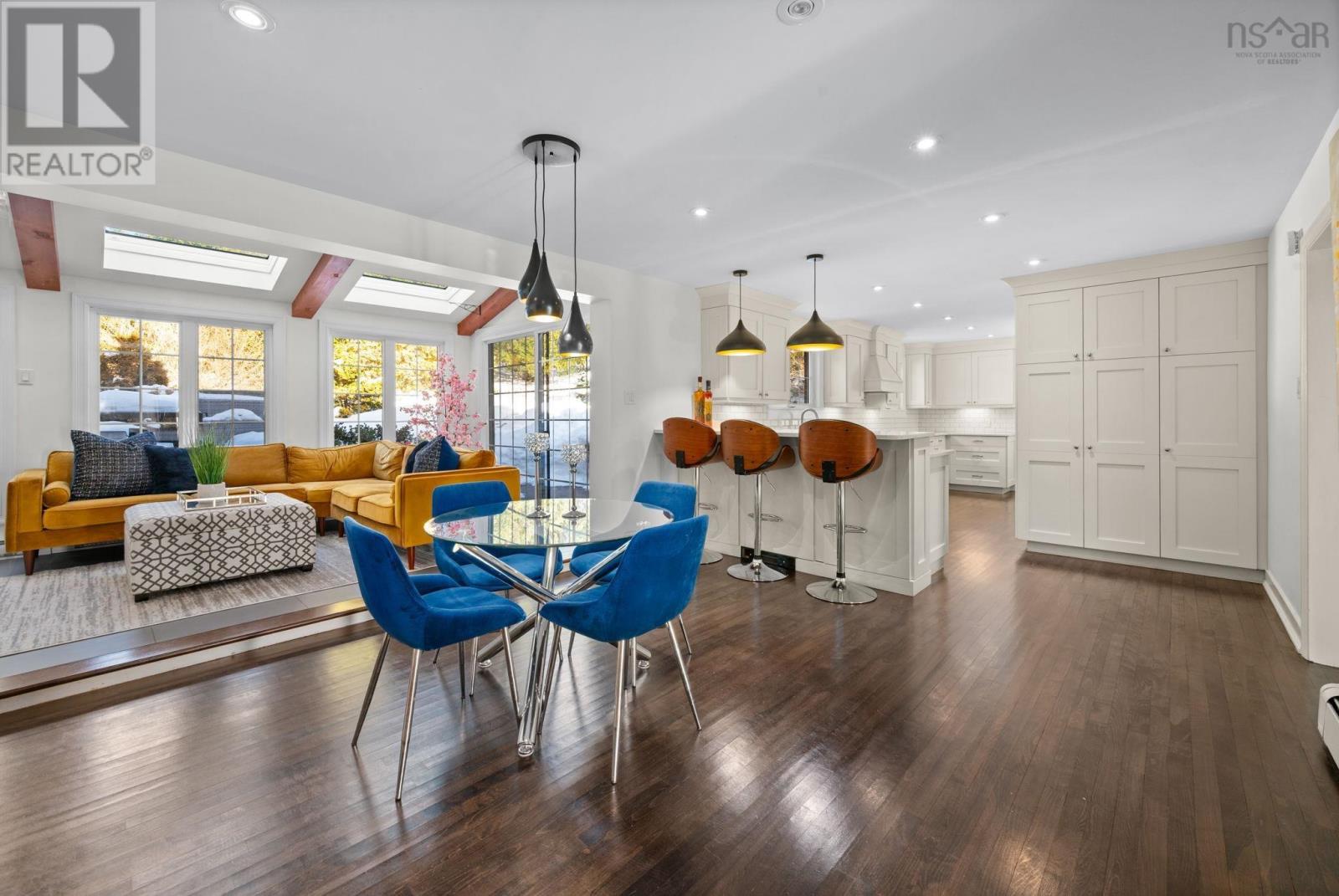 523 Francklyn Street — photo 13