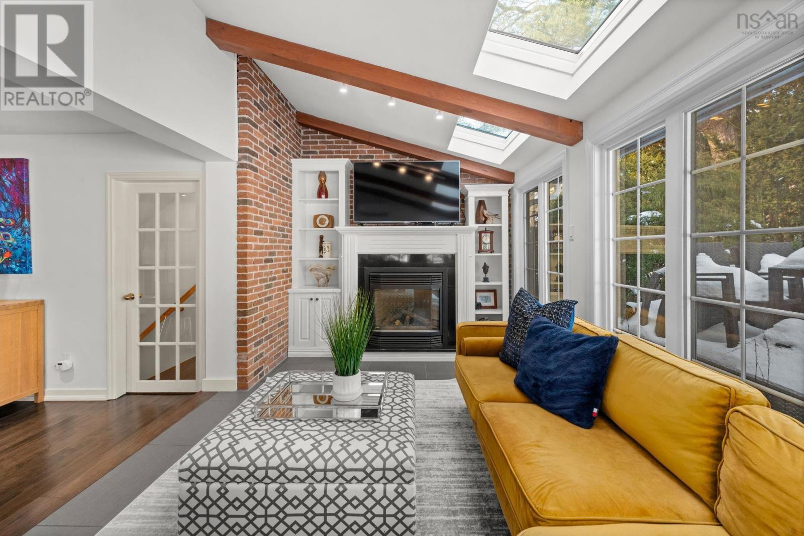 523 Francklyn Street — photo 17