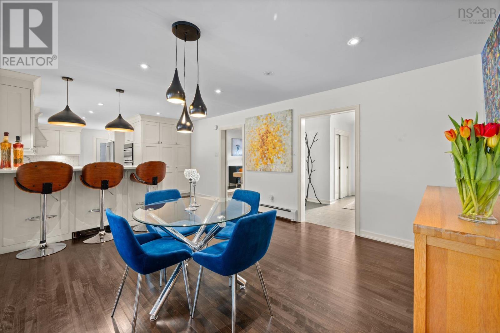 523 Francklyn Street — photo 14