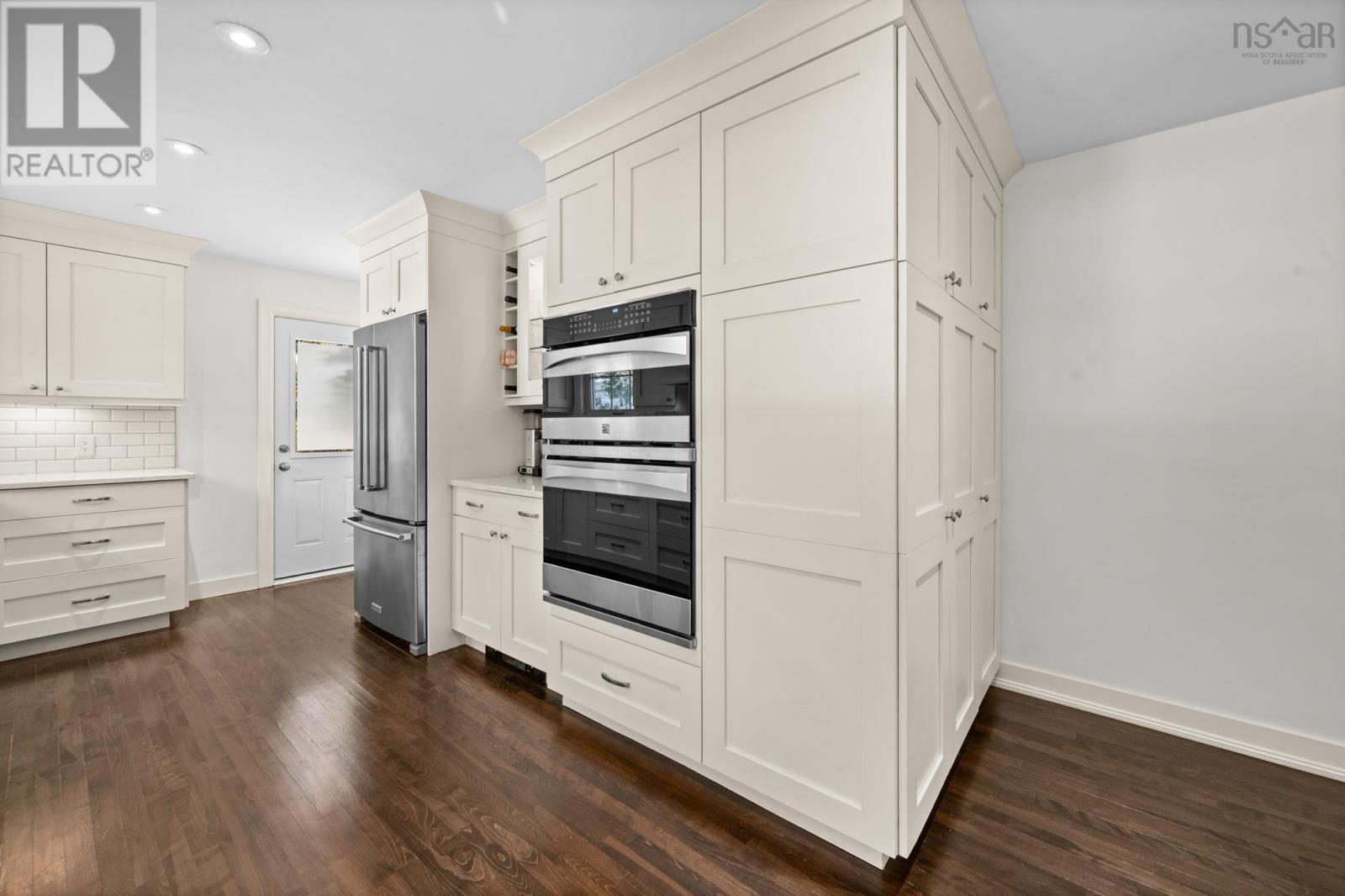 523 Francklyn Street — photo 22