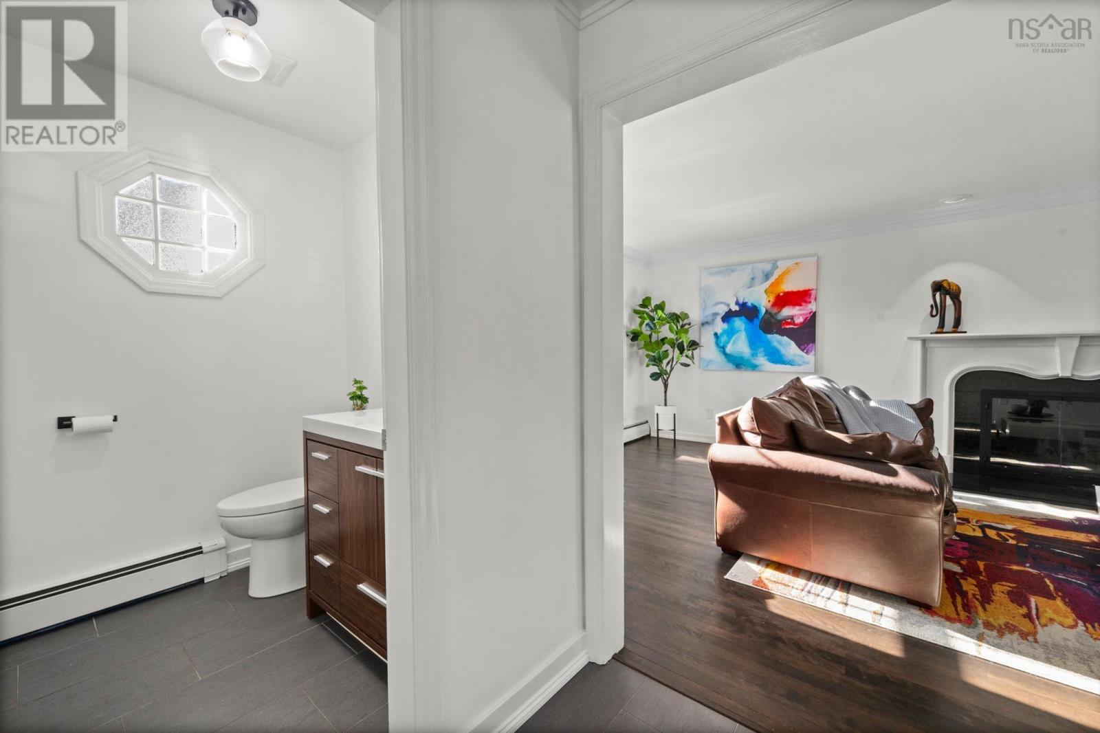 523 Francklyn Street — photo 7