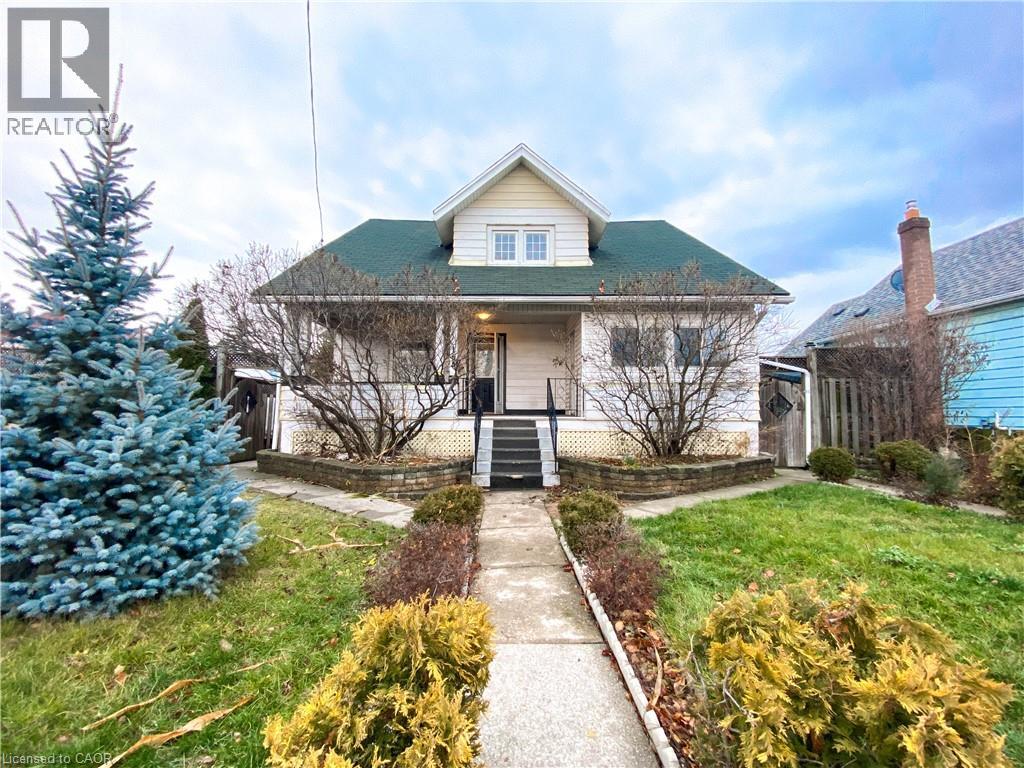 168 GARSIDE Avenue N - photo 2