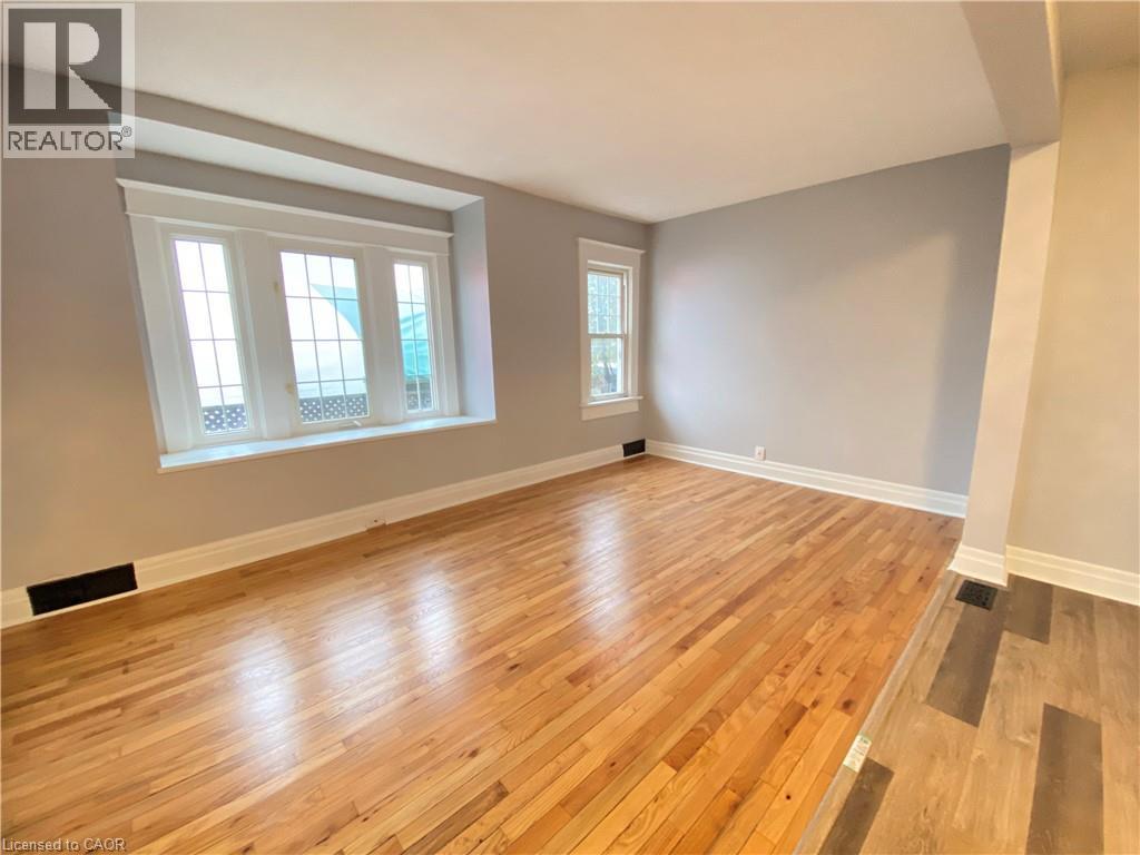 168 GARSIDE Avenue N - 5