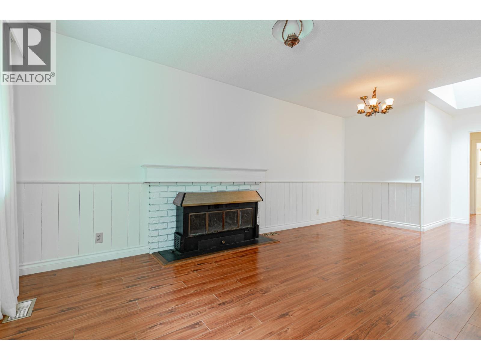 5725 CRANLEY DRIVE, West Vancouver