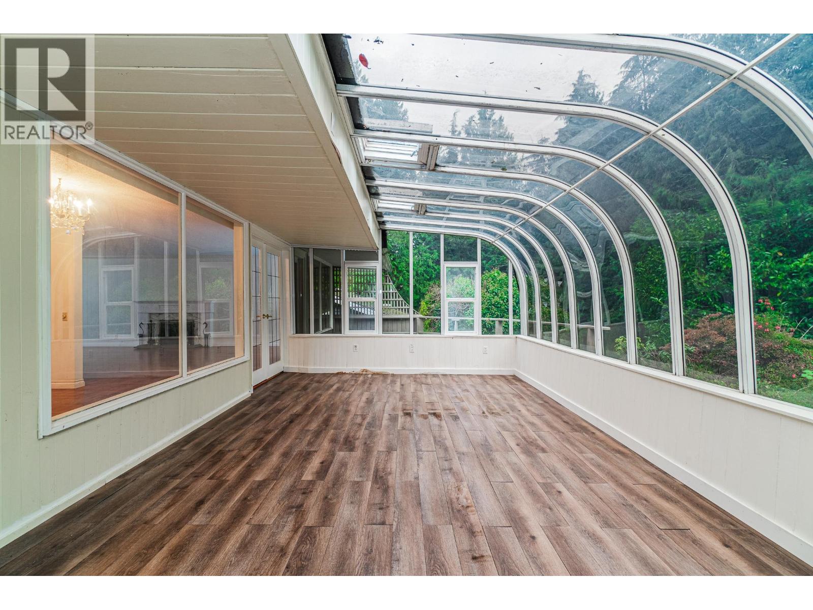5725 CRANLEY DRIVE, West Vancouver