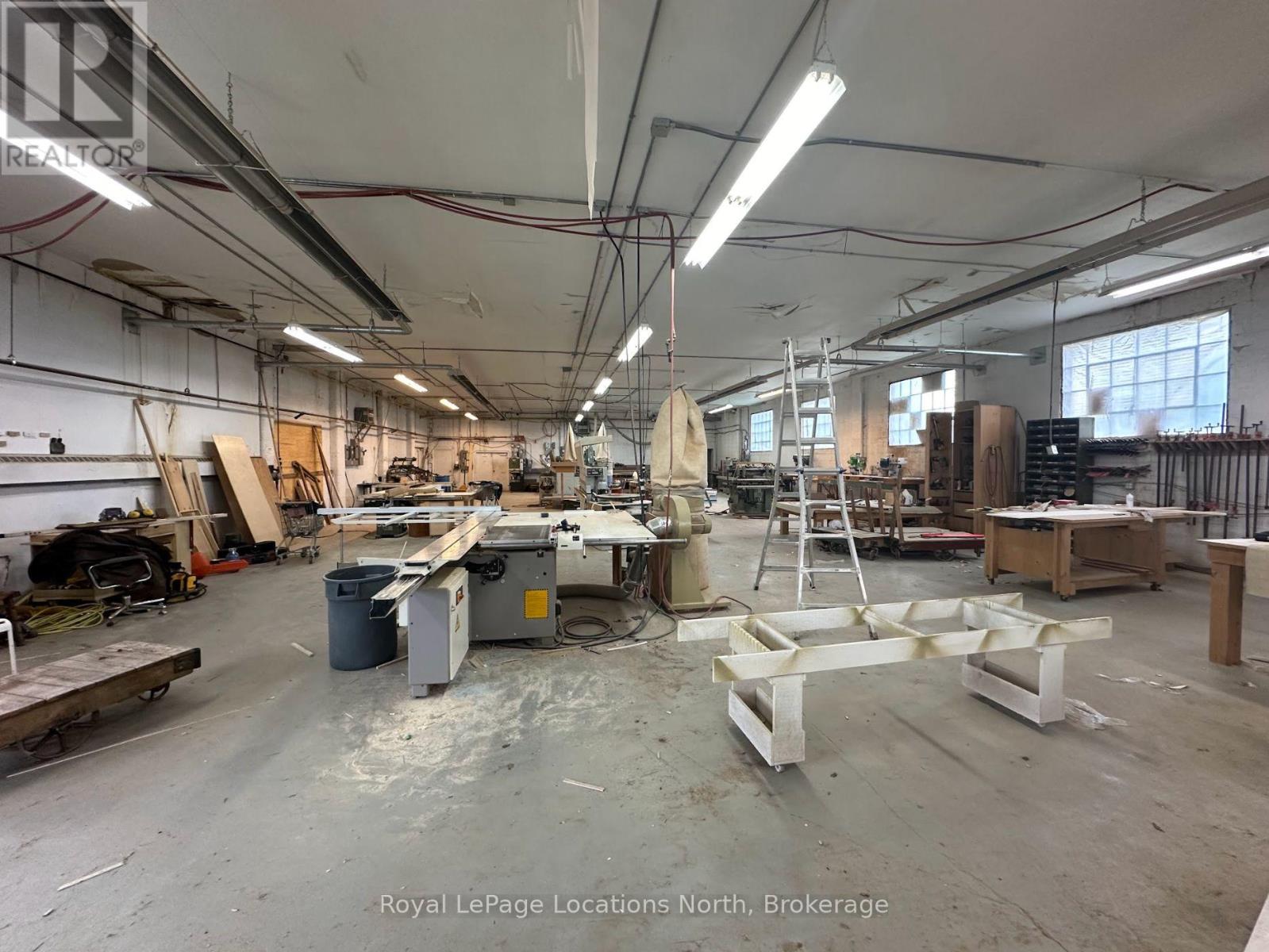 6000SF industrial/commercial warehouse