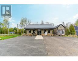9734 Highway 118 W, Algonquin Highlands, ON K0M1J2 Photo 12