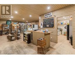 9734 Highway 118 W, Algonquin Highlands, ON K0M1J2 Photo 18
