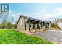 9734 Highway 118 W, Algonquin Highlands, ON K0M1J2 Photo 22