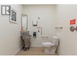 9734 Highway 118 W, Algonquin Highlands, ON K0M1J2 Photo 14