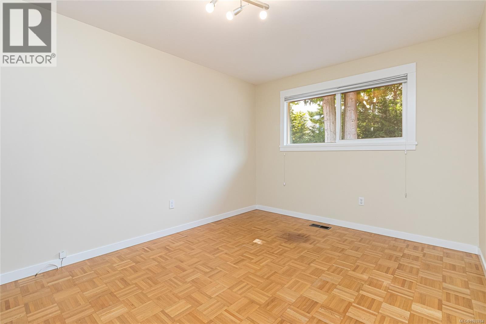 15 Cilaire Dr - 29