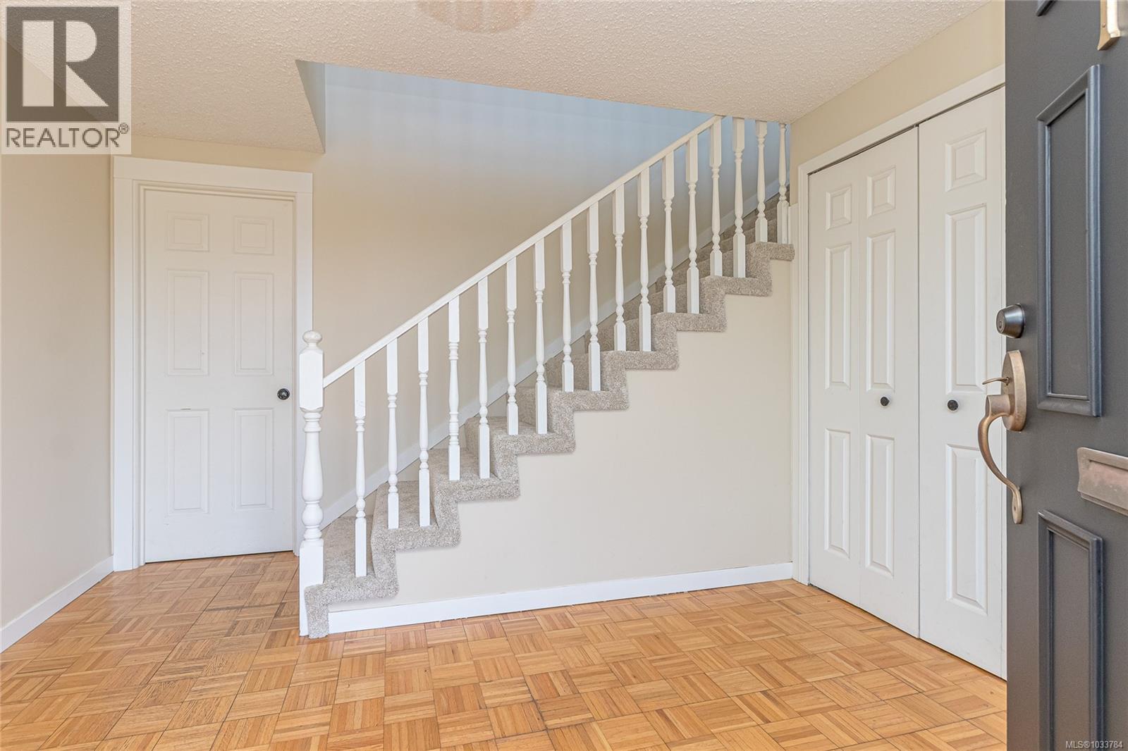 15 Cilaire Dr - 6