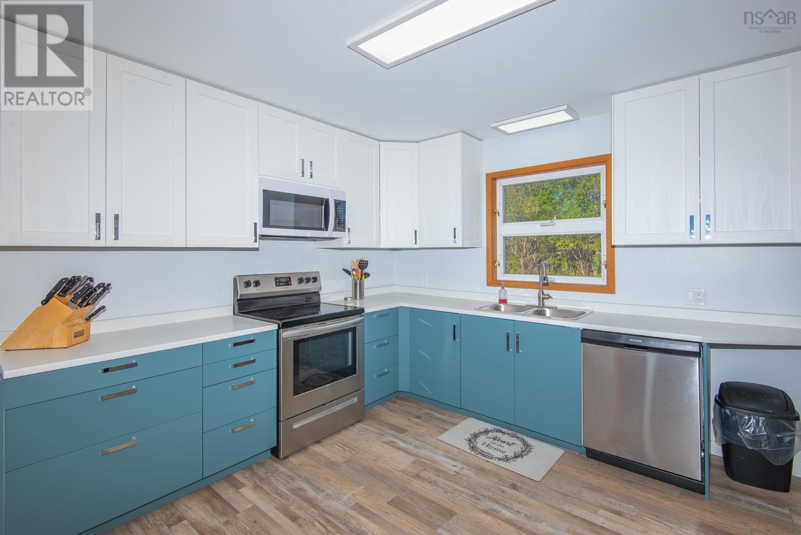 Property 13 of 40 of 5956 Highway 1