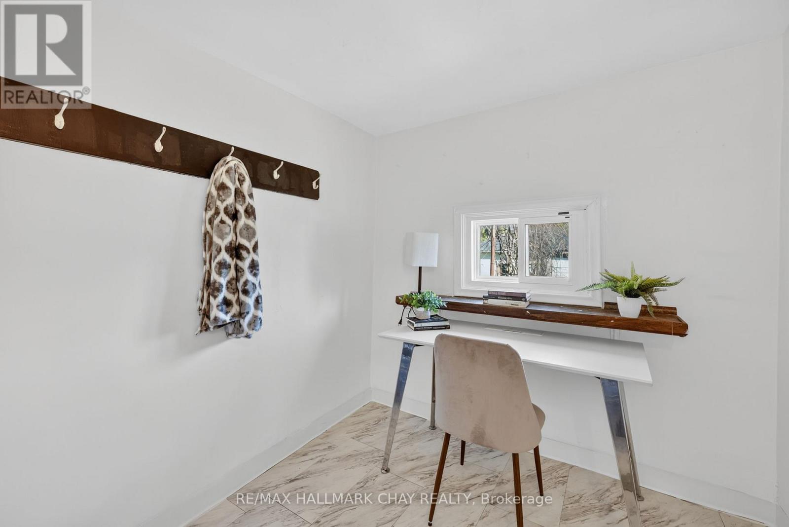 78 CLOVELLY AVENUE - 20