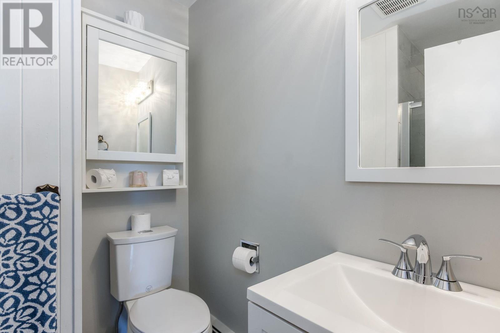 Property 16 of 35 of 29 Queen Street