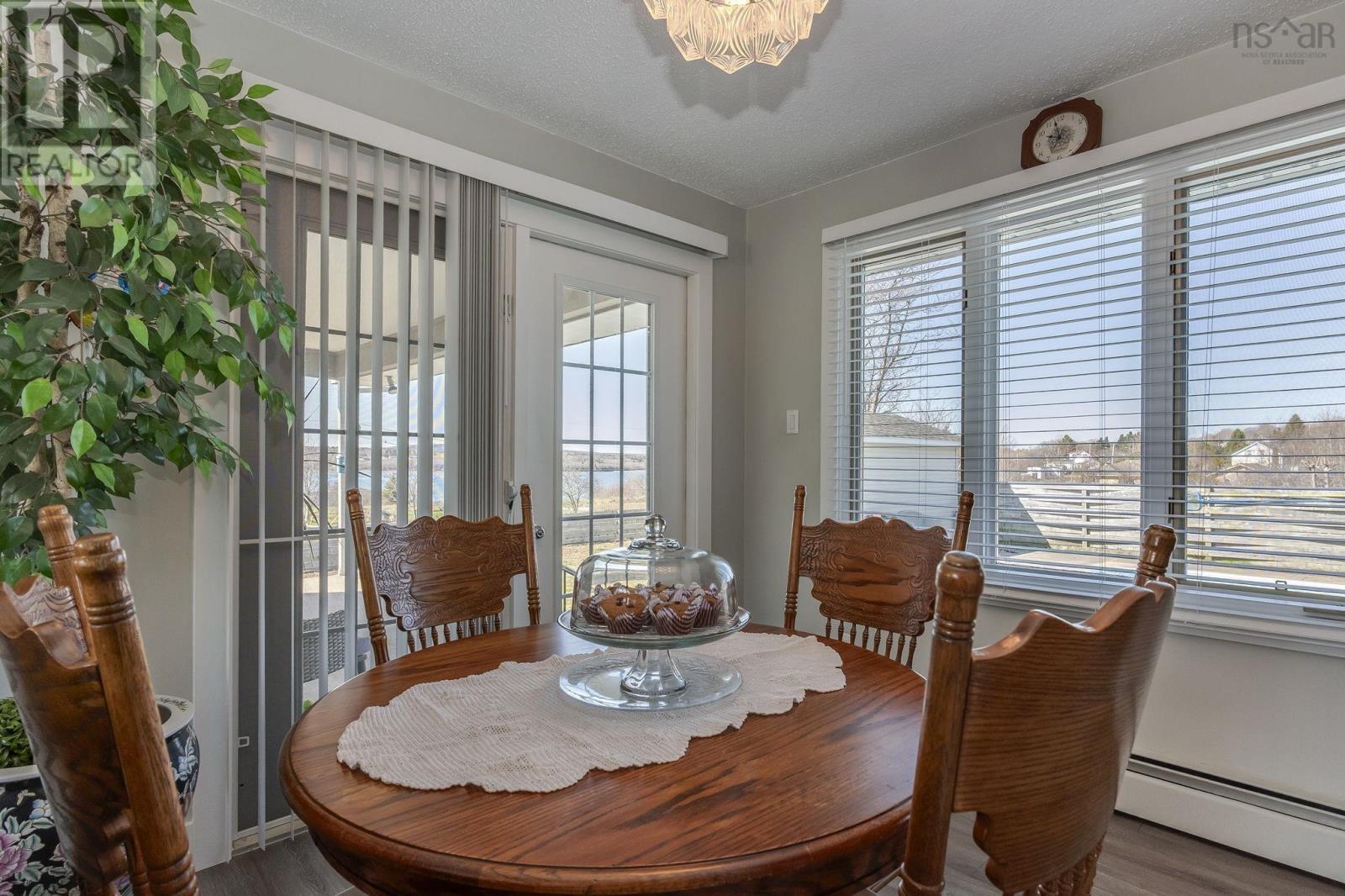 Property 11 of 35 of 29 Queen Street