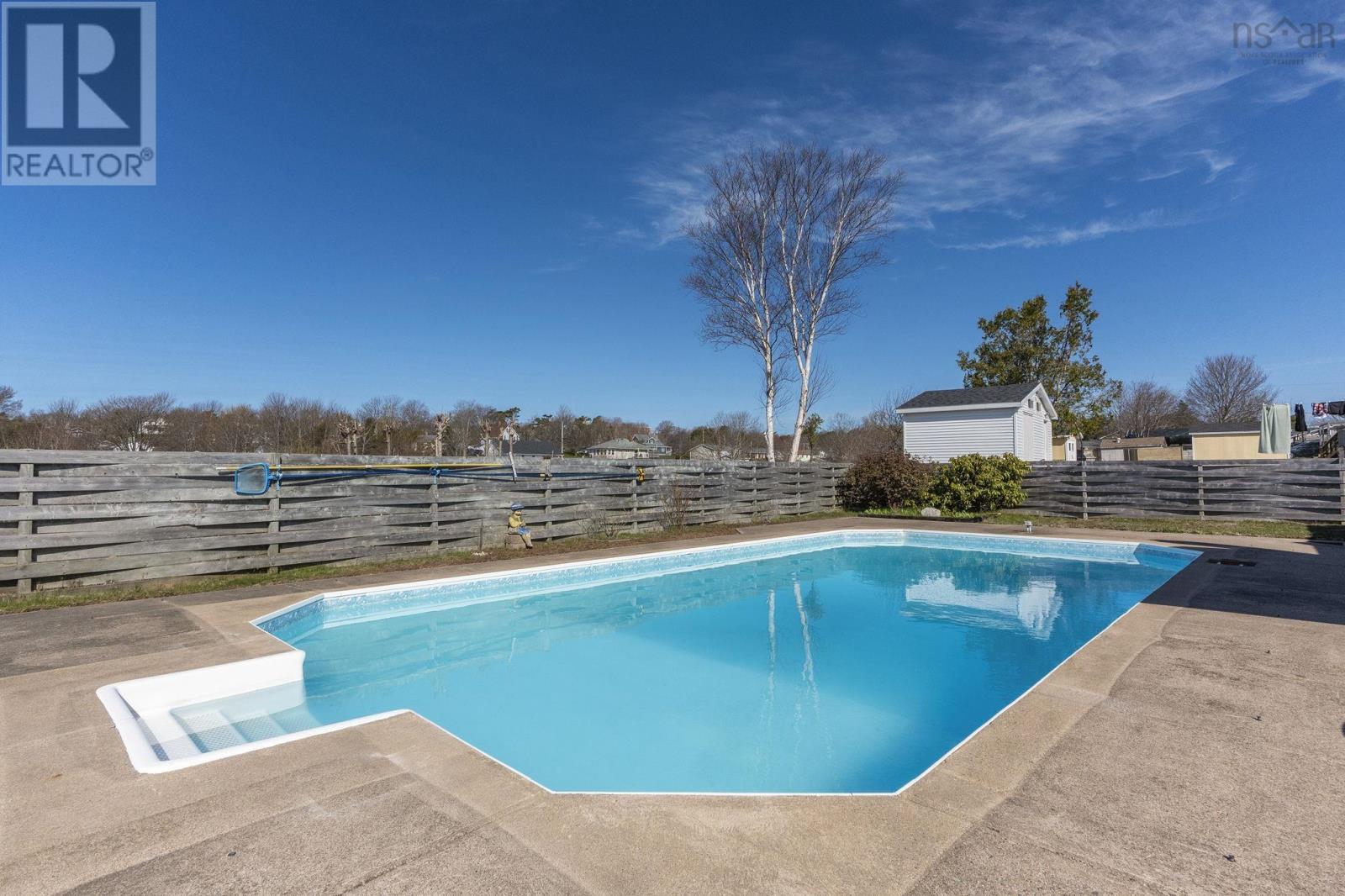 Property 26 of 35 of 29 Queen Street