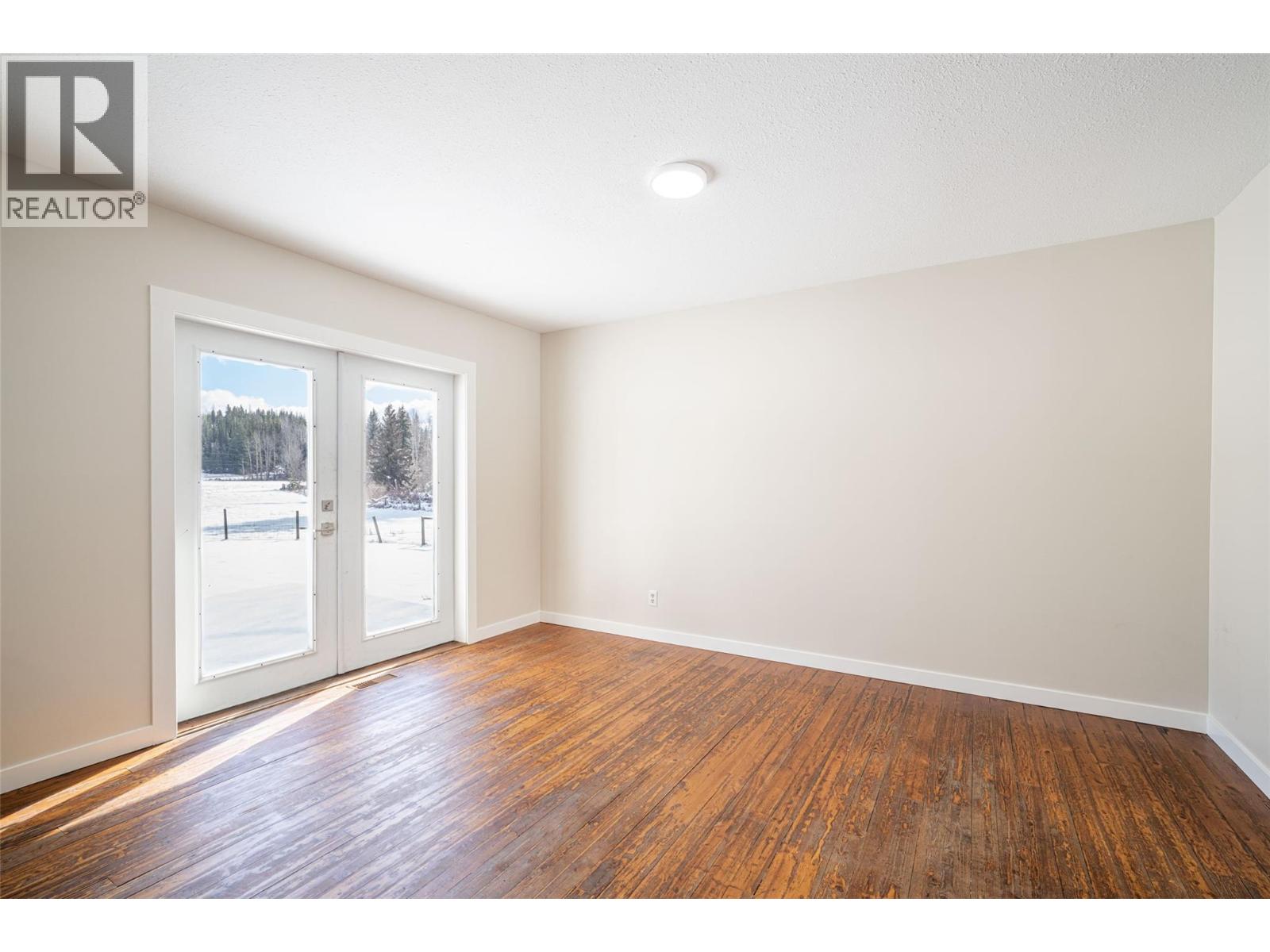 1852 Trinity Valley Road - 49