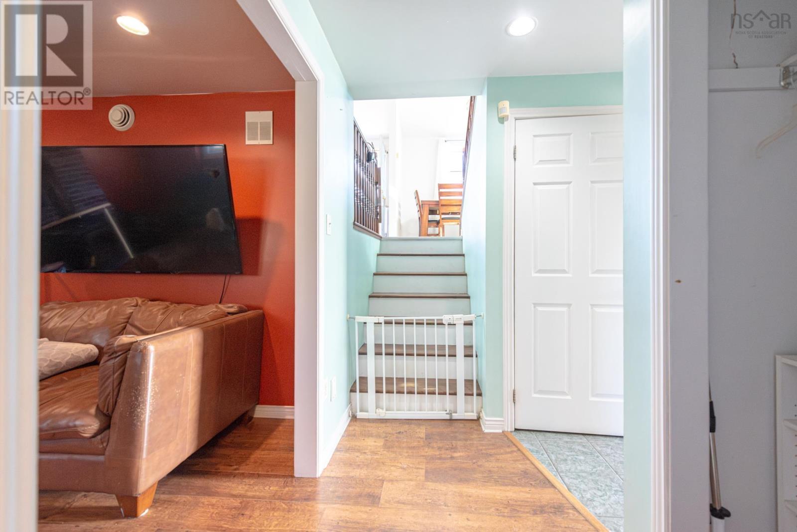 494 Lorne Street - 30