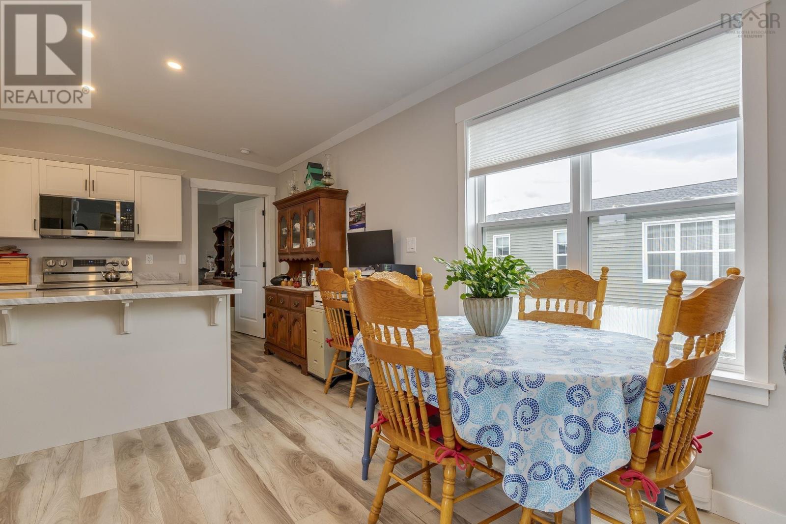 Property 10 of 28 of 38 Halton Drive