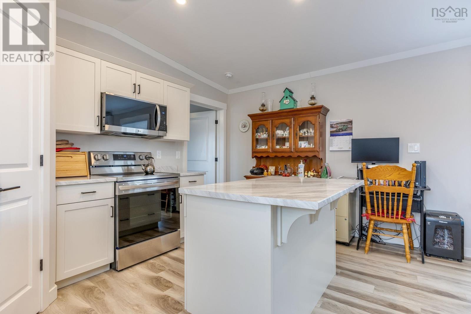 Property 16 of 28 of 38 Halton Drive